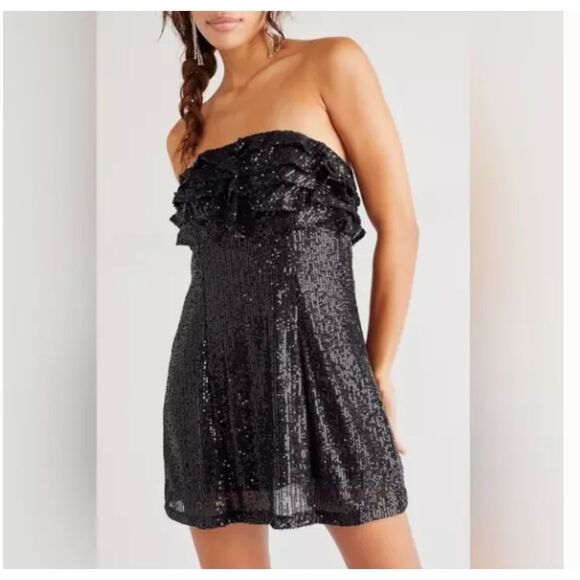 FREE PEOPLE FRIDA RUFFLE BLACK STRAPLESS SEQUIN MINI DRESS sz 2 NWT - Picture 1 of 10